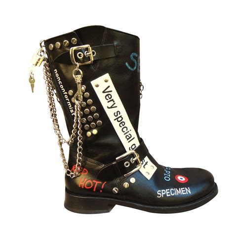 dolce and gabbana black boots